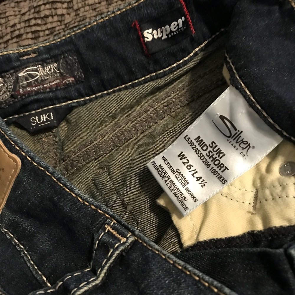 Silver Suki shorts - Picture 3 of 3